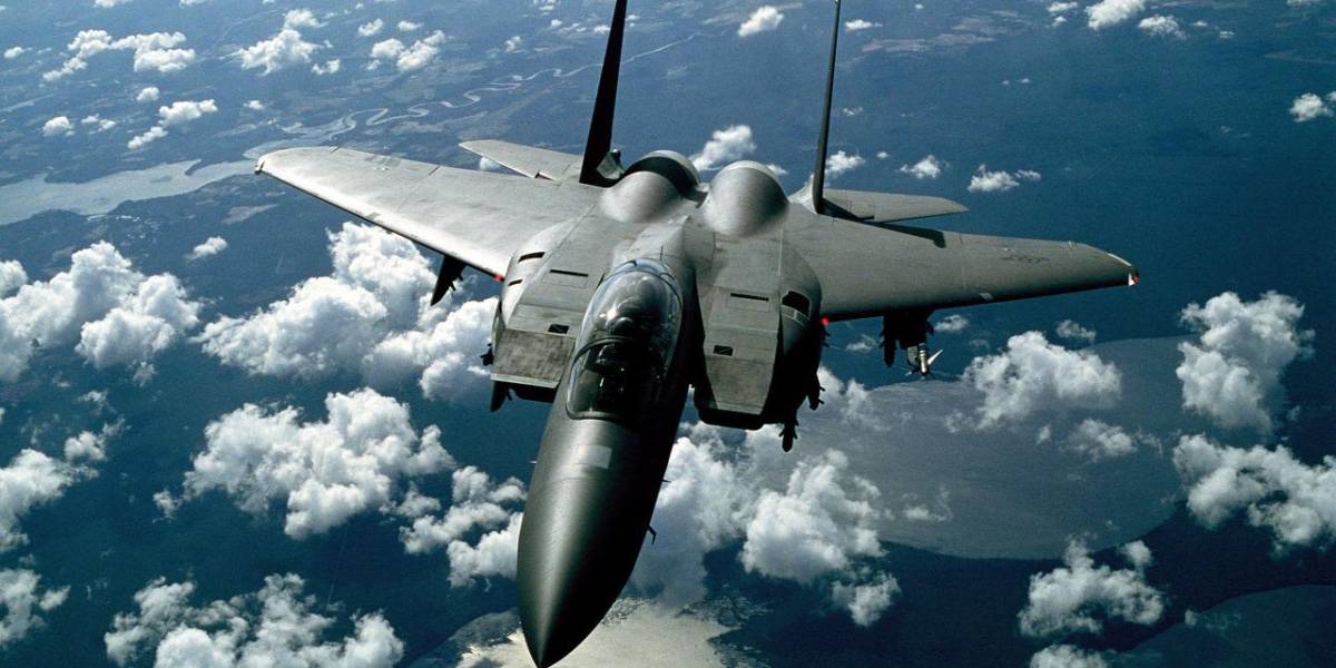 Un avión caza en EE.UU. está perdido: siguió volando después de que el piloto saliera eyectado