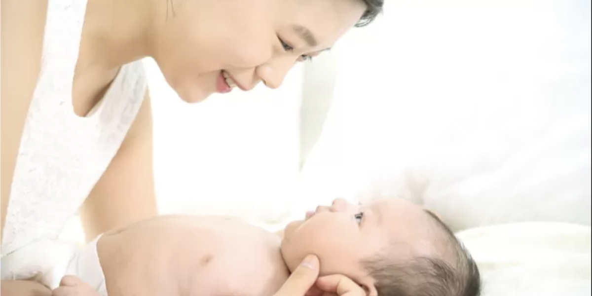 Estamos en huelga de tener bebés: el país con la natalidad más baja del mundo y sus consecuencias