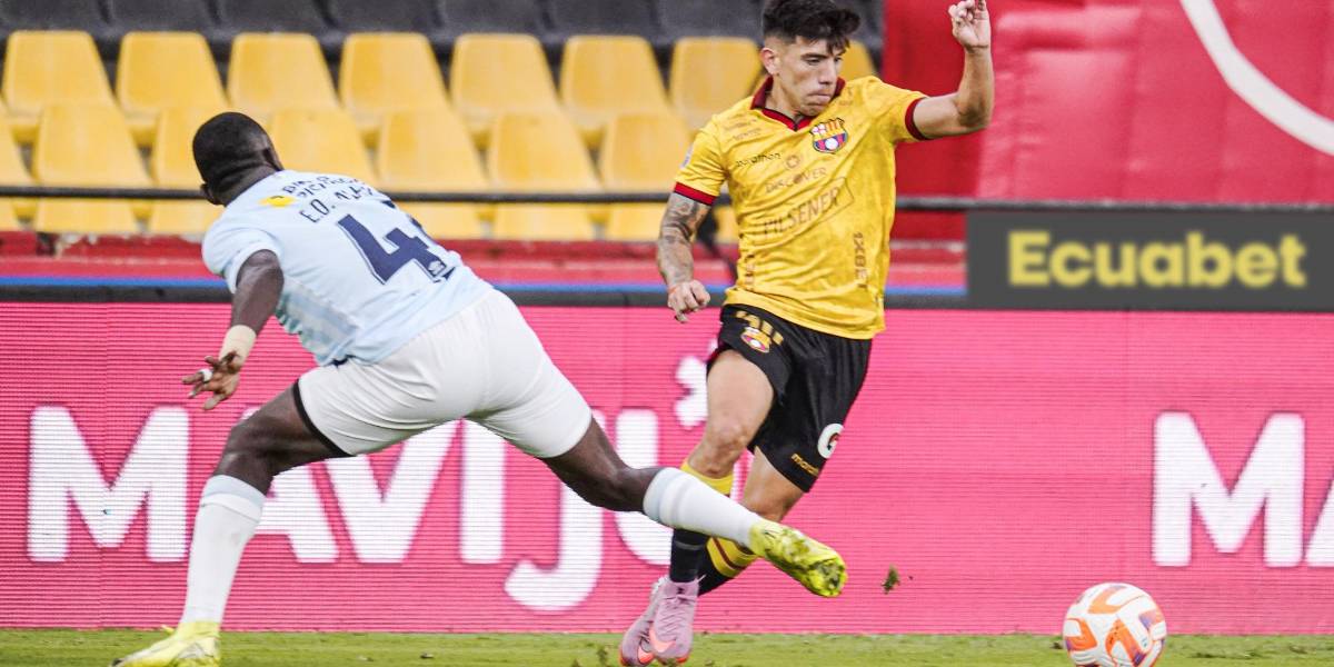 Universidad Católica remonta a Barcelona e IDV lidera a placer