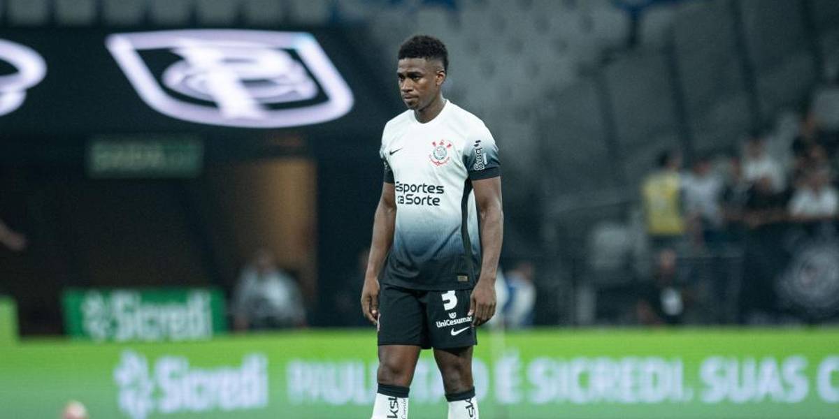 Corinthians no podrá contratar jugadores por millonaria deuda con Santos Laguna por Félix Torres