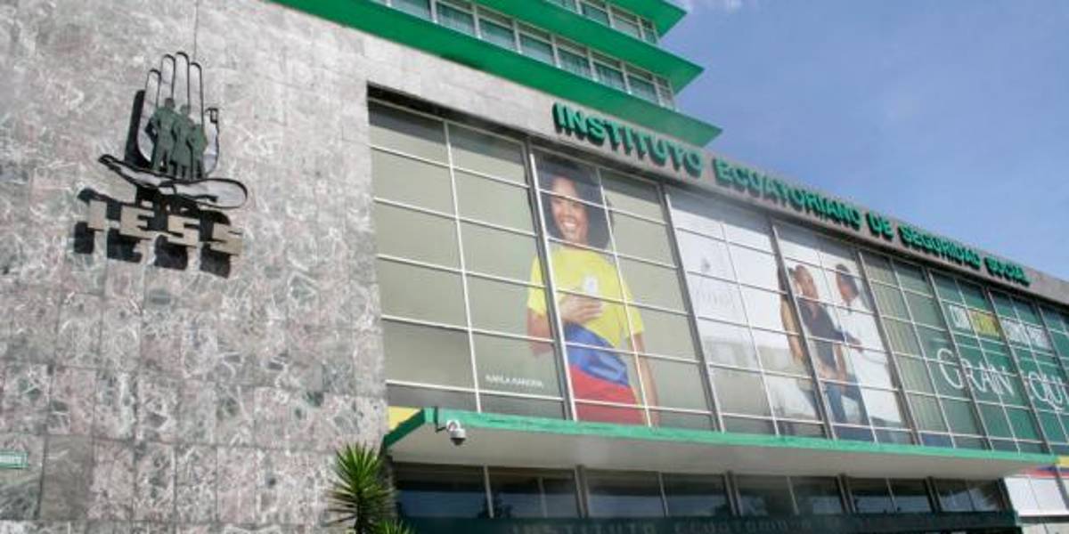 IESS: qué pasa si dejas de aportar varios meses