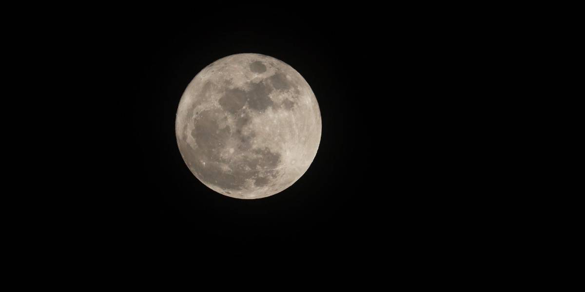 La NASA: así se vio desde el espacio la superluna de ciervo de 2023