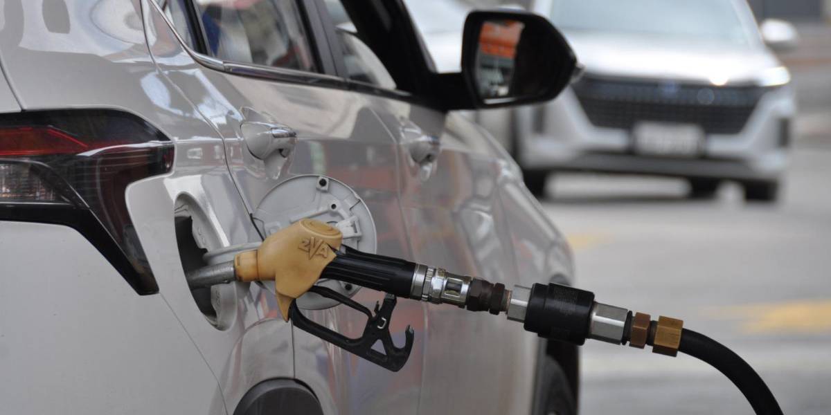 Estos son los precios de las gasolinas Súper, Extra y Ecopaís a partir de este 12 de mayo de 2025 en Ecuador