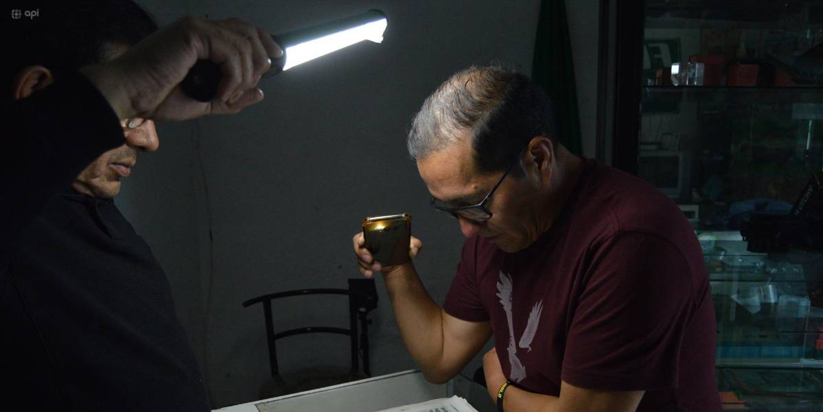 Apagones en Ecuador | El Gobierno es optimista, pero la población sigue sin luz