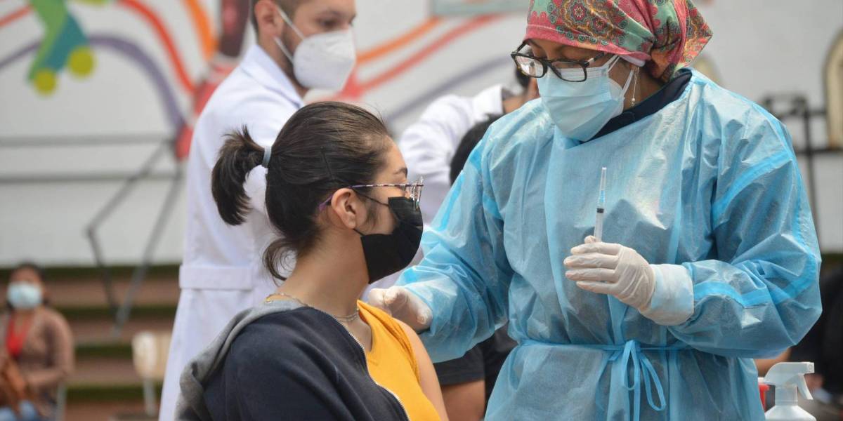 Más de mil casos confirmados por COVID-19 en 7 días en Quito