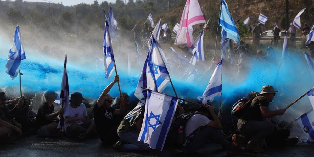 Israel: 120 detenidos en varias ciudades durante las protestas contra la reforma judicial