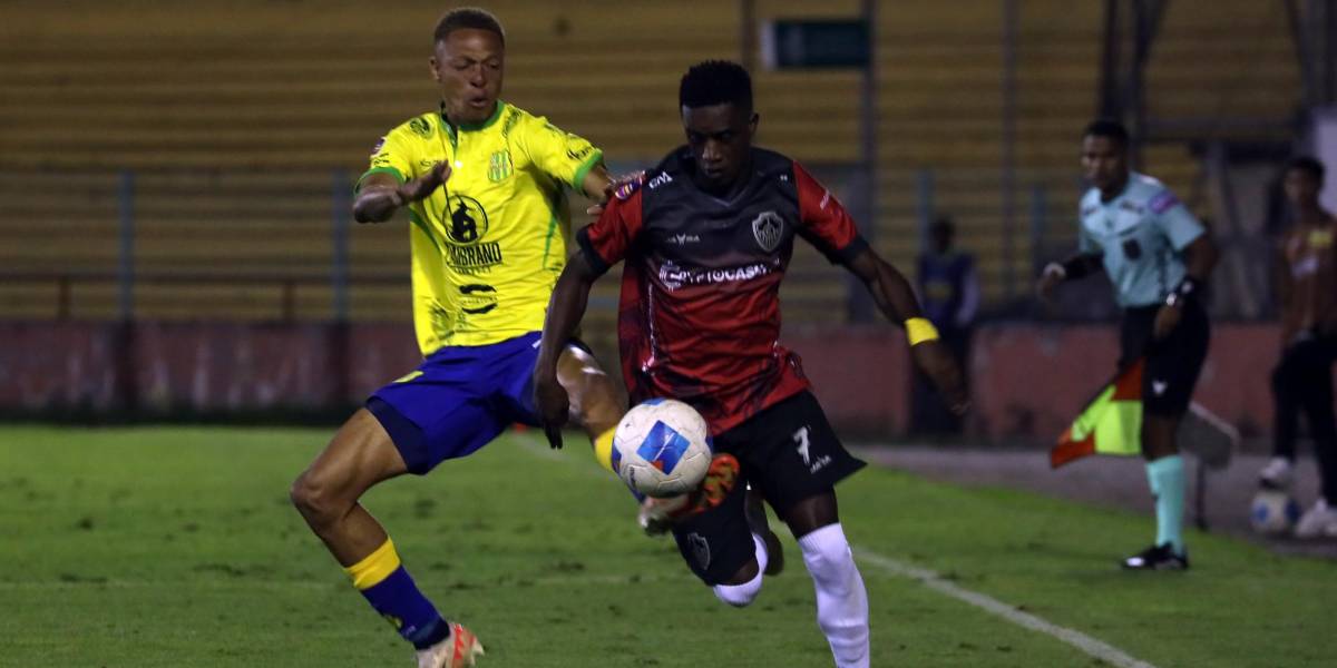 Fiscalía allana camerinos de Gualaceo y Chacaritas tras informe de amaños en el fútbol ecuatoriano