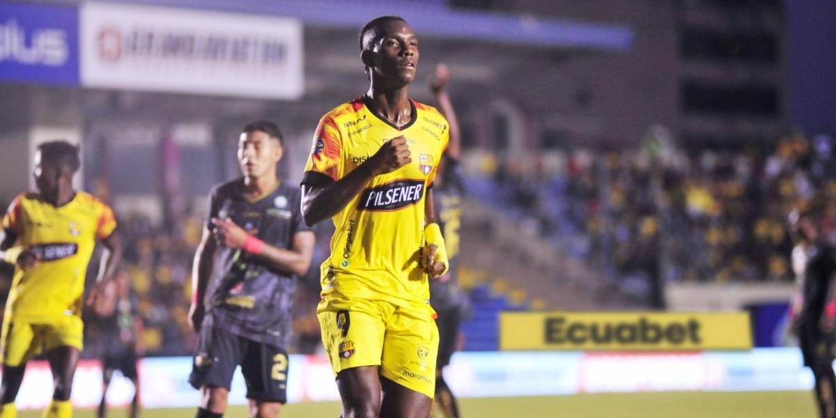 Allen Obando brilló con Barcelona al anotar y asistir en el triunfo sobre Libertad