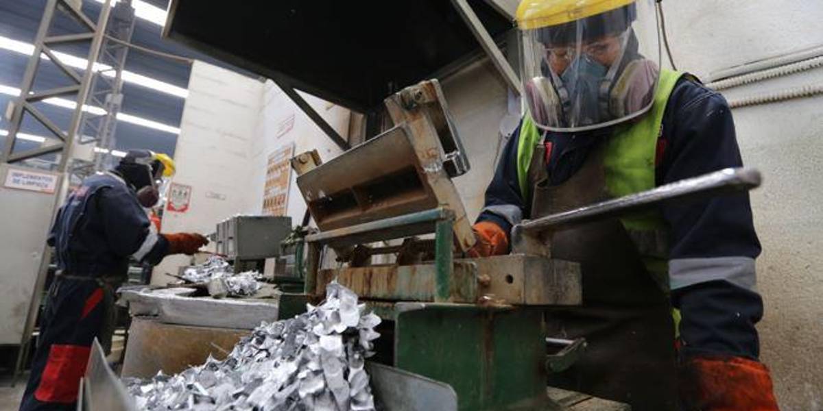 El salario básico subirá a USD 482 en 2026, tras acuerdo entre empleadores y trabajadores