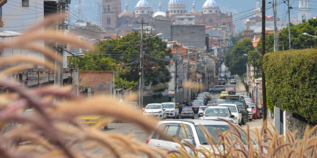 Reportan neblina dañina en la ciudad de Cuenca ante una mala calidad de aire