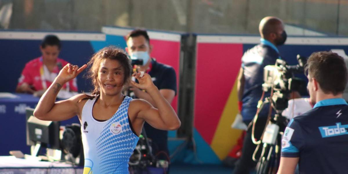 La luchadora Lucía Yépez gana oro en los Juegos Panamericanos Junior