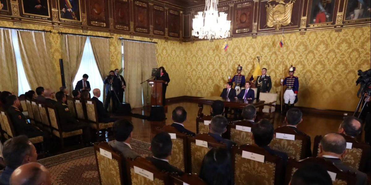 Daniel Noboa designa gobernadores en 17 provincias