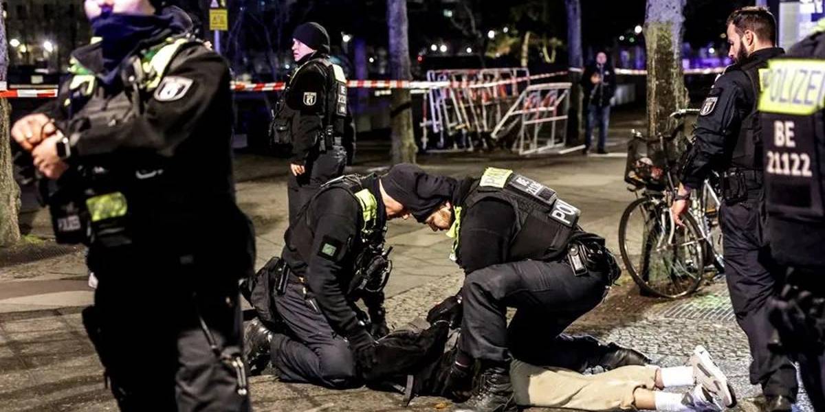 Un hombre fue apuñalado junto al monumento a las víctimas del Holocausto en Berlín