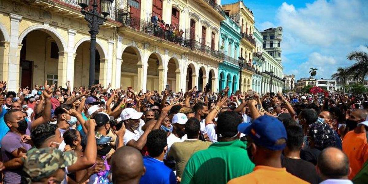 Cuba: múltiples protestas por el corte de energía y la escasez de alimentos