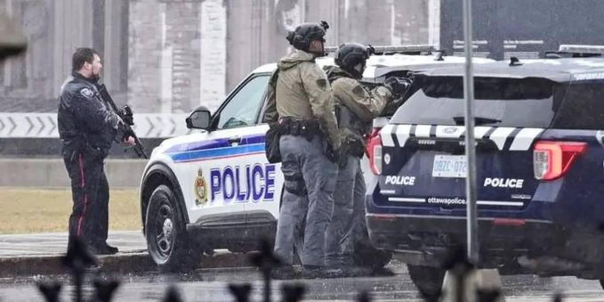Un hombre se atrinchera en el Parlamento canadiense en Ottawa y obliga evacuar el edificio