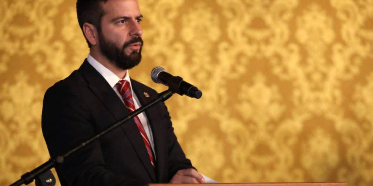 Consulta popular: el ministro de Economía dice que se podría incluir una pregunta laboral