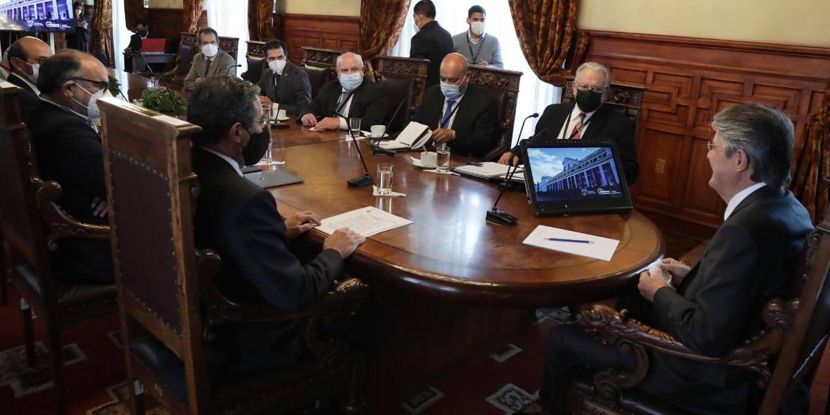 Lasso busca alentar una política de inclusión ante migración venezolana en Ecuador