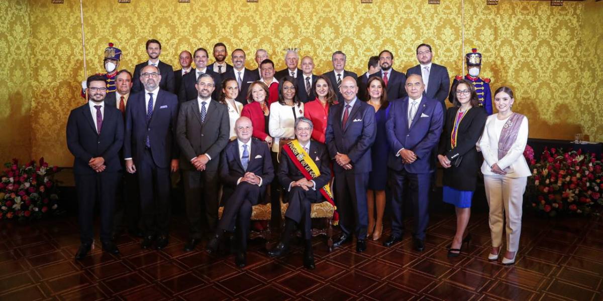 ¿Qué dice el Código de Ética que firmó Guillermo Lasso?