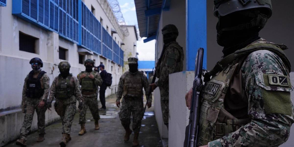 Fuga de alias Fede: Tribunal revocó prisión preventiva para 19 militares procesados