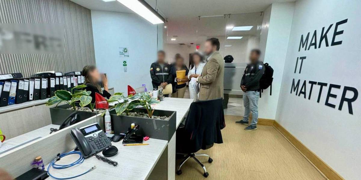 Las oficinas de una aseguradora en Guayaquil son allanadas por un presunto caso de corrupción en Petroecuador