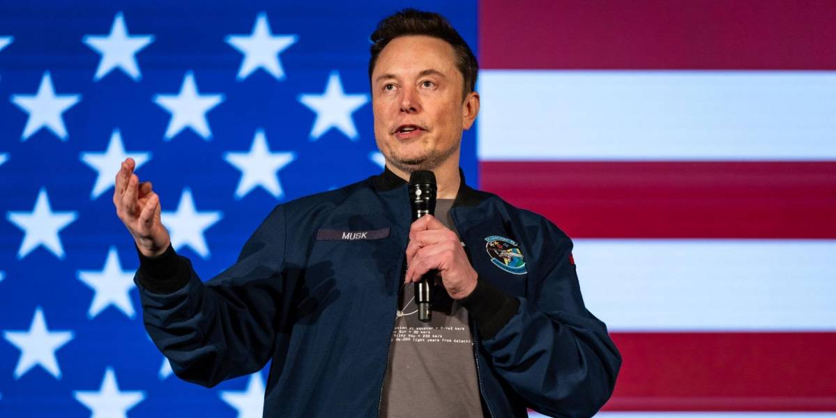 Elon Musk es la primera persona en poseer una fortuna de más de USD 400 000 millones