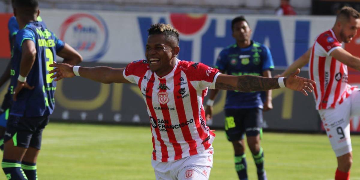Alexander Bolaños presiona al Técnico Universitario para ser vendido