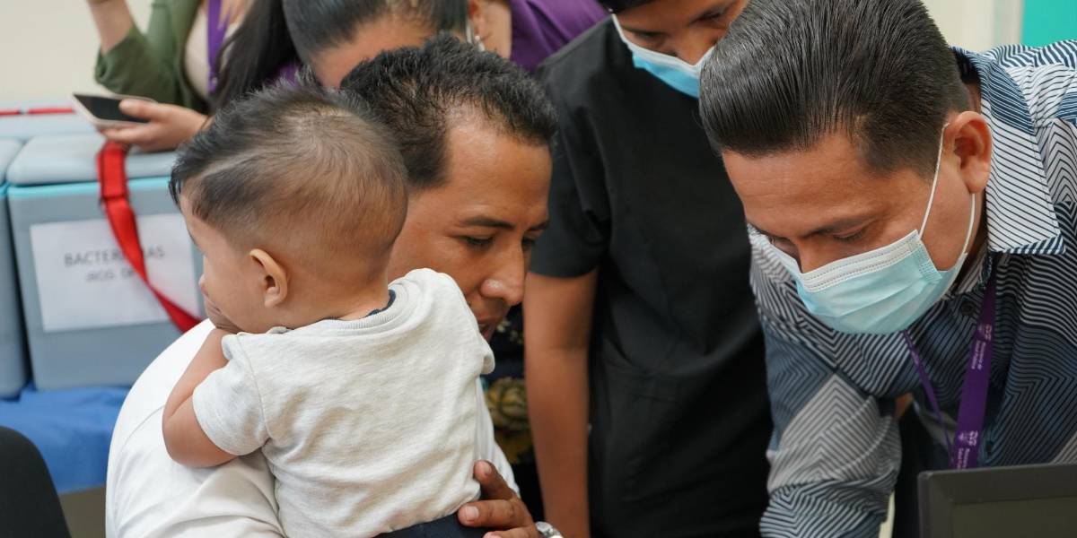 Nuevo punto de vacunación fue habilitado en el hospital Monte Sinaí en Guayaquil