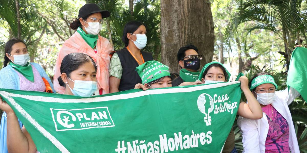 Niña violada en Bolivia fue sometida a un parto prematuro, denuncian abogados