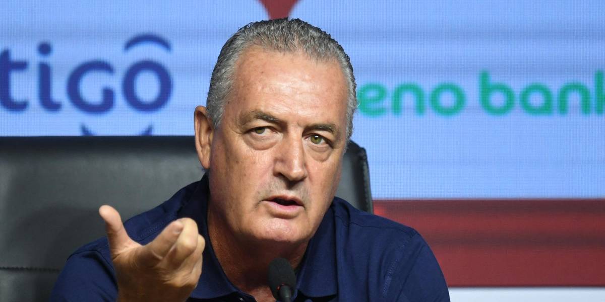 Gustavo Alfaro, DT de Paraguay: No hay que perder el norte, todavía nos queda mucho por batallar