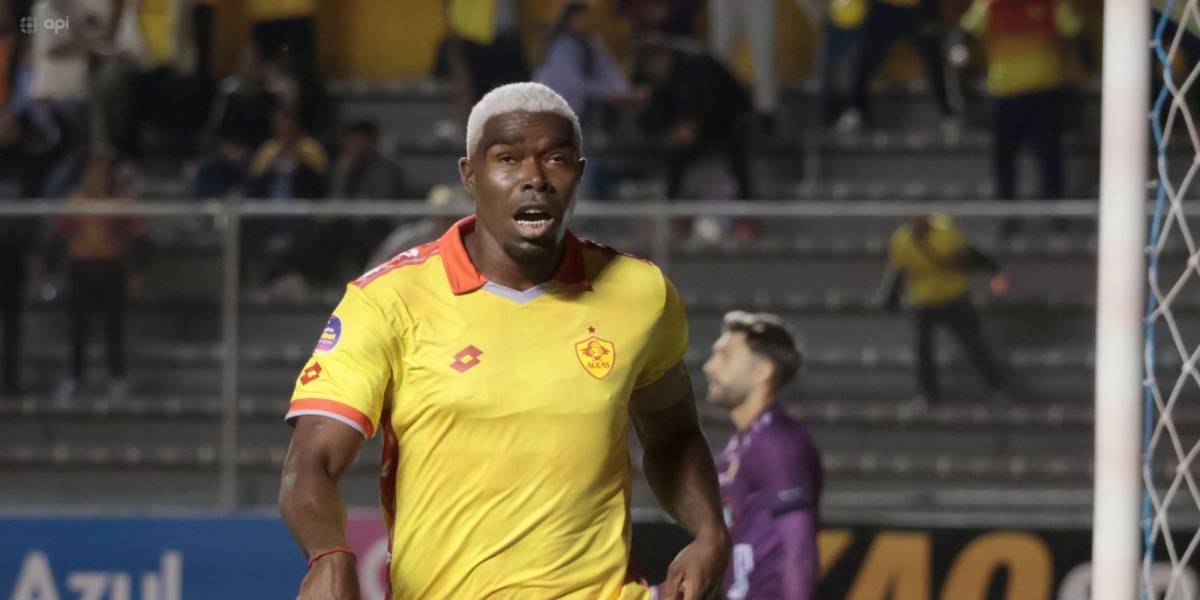 (VIDEO) ¿Se va o se queda? La curiosa celebración de Michael Carcelén en el Aucas vs. Barcelona SC