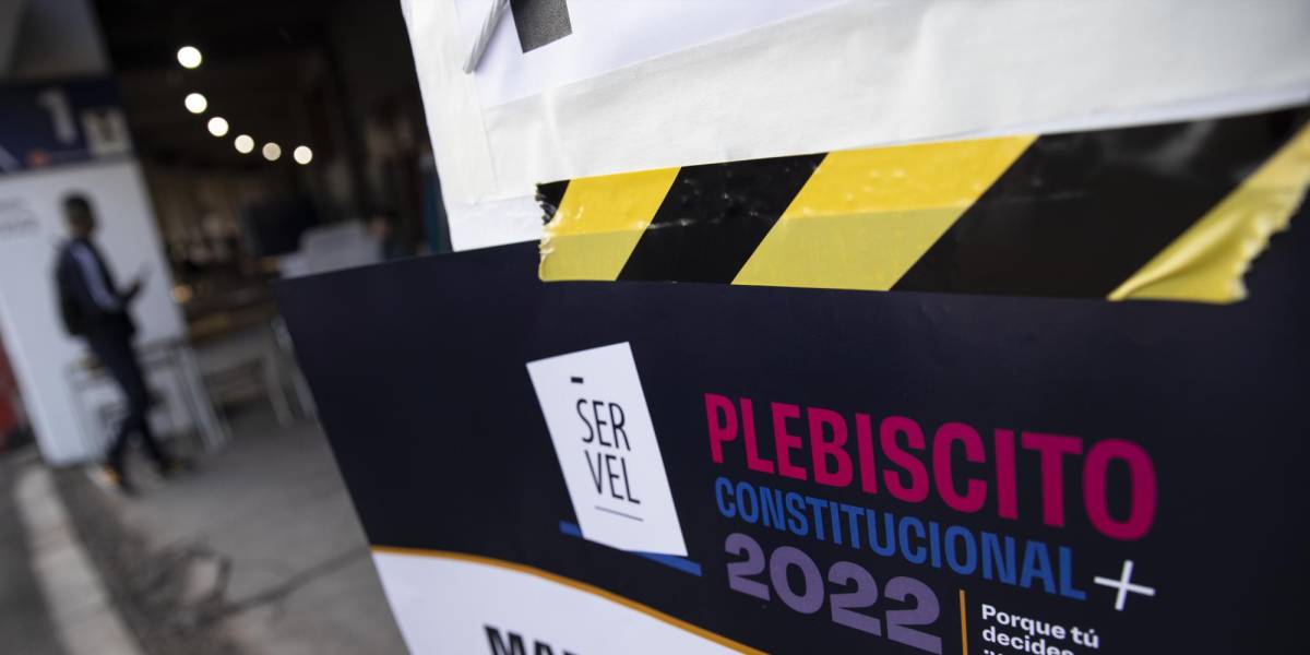 EN VIVO: Abren en Chile centros de votación para plebiscito sobre nueva Constitución