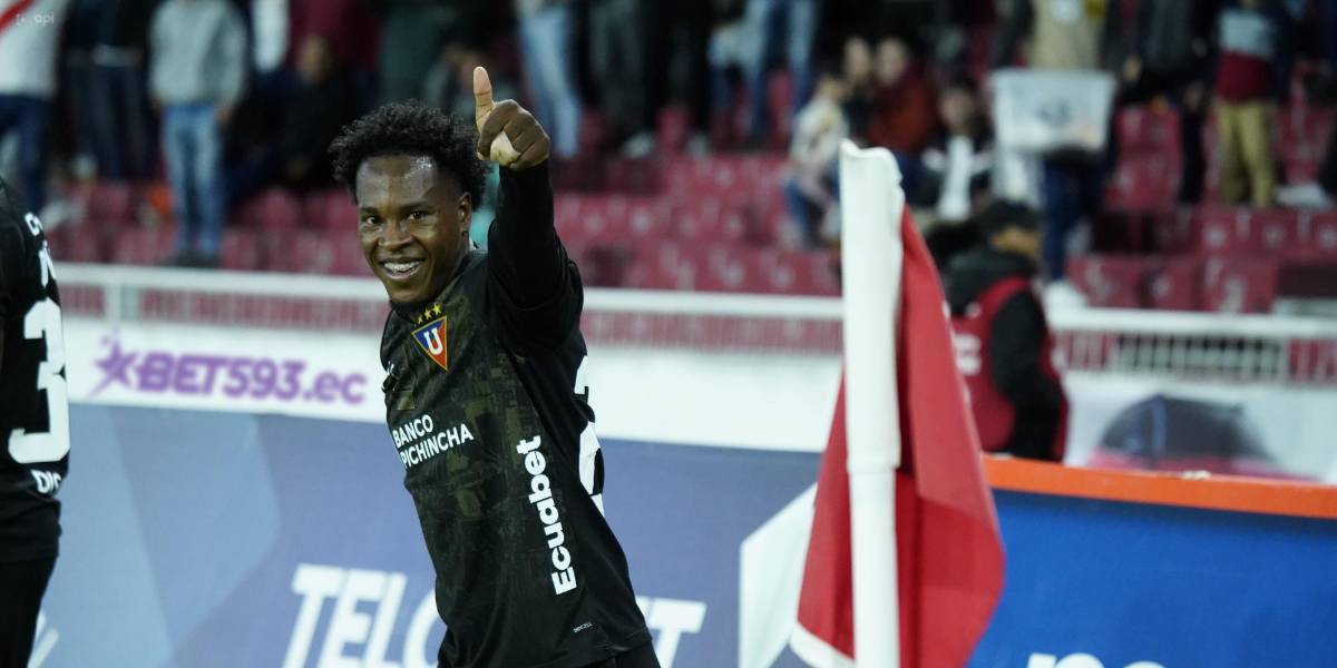 Liga de Quito vence a Deportivo Cuenca y comparte la punta con Barcelona