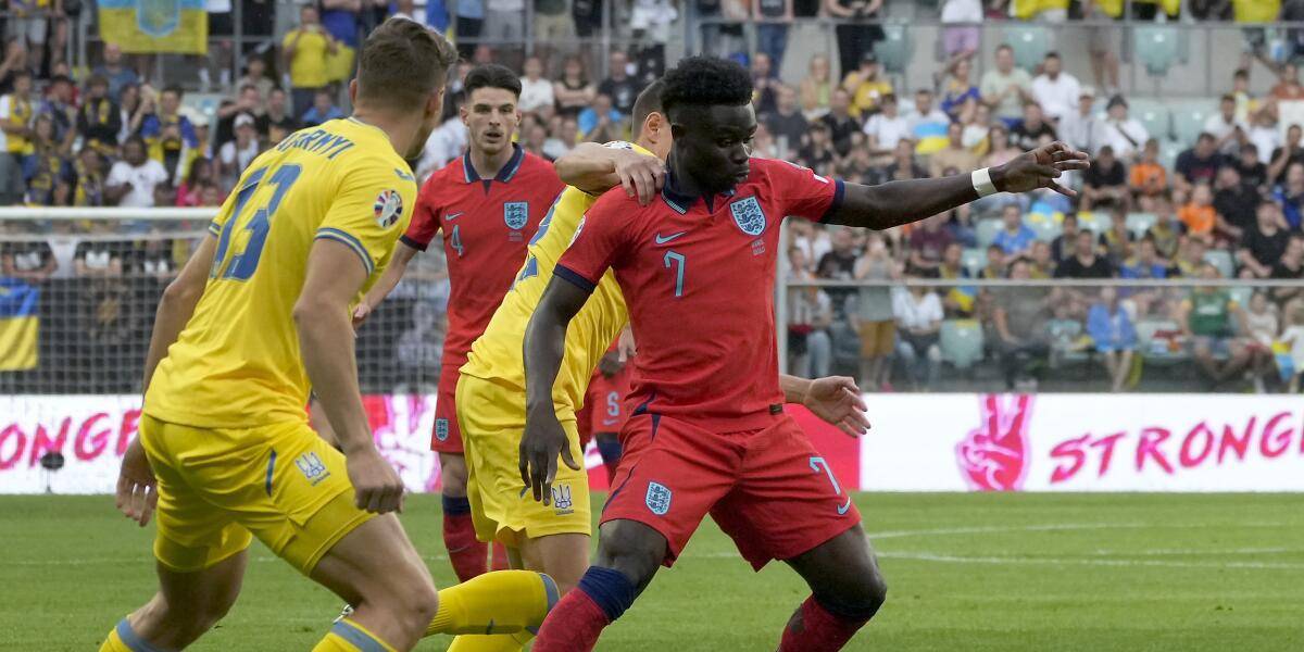 Eurocopa: Inglaterra empata con Ucrania y se acerca a la fase final del clasificatorio