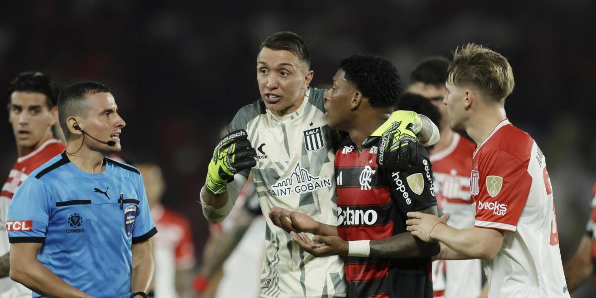 (VIDEO) El VAR calificó como error la expulsión de Gonzalo Plata en la Copa Libertadores
