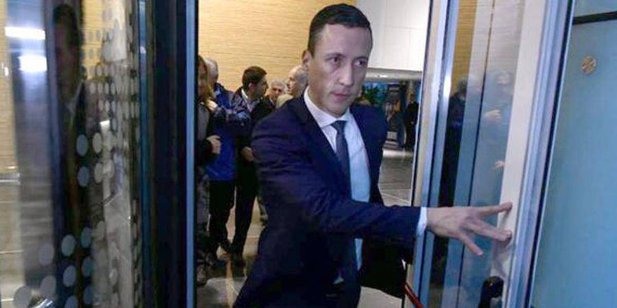 ¿Quién es Eduardo Carlezzo, el abogado que acusa por Chile a Byron Castillo?