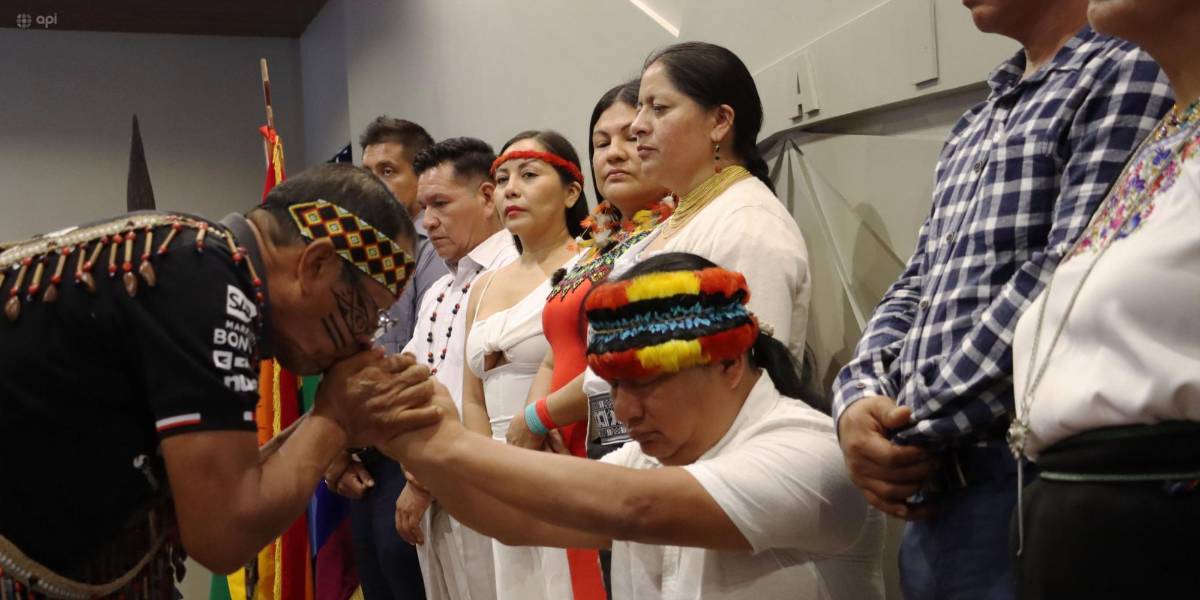 Marlon Vargas se posesiona como presidente de la Conaie afirmando que los gobiernos de turno siempre han tratado de dividirlos