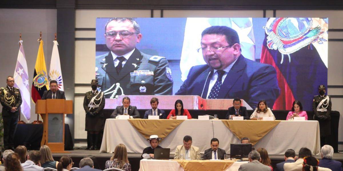 El presidente de la Asamblea pide 'virar la página' y busca dialogar con el Ejecutivo