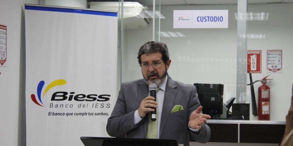 Exgerente del Biess es el nuevo viceministro de Finanzas