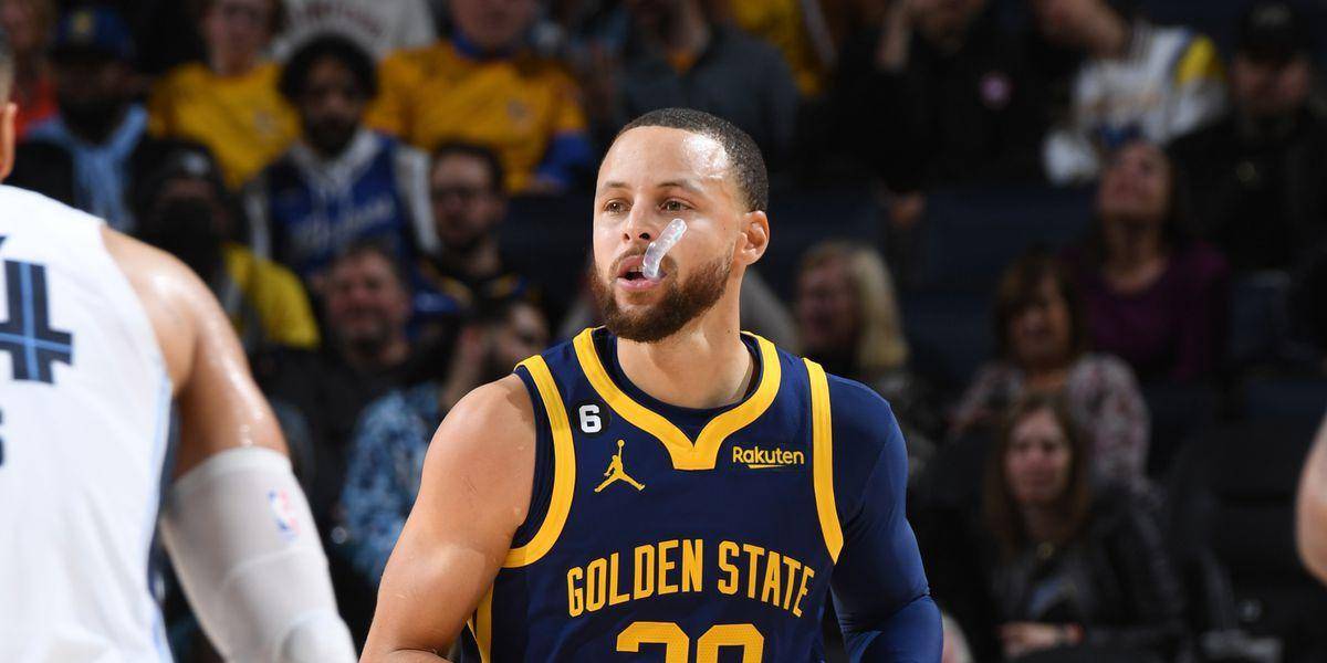 Stephen Curry brilla en triunfo de los Warriors con 42 puntos en la NBA