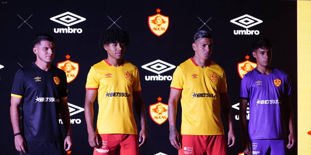 El campeón Aucas presentó su nueva indumentaria para el 2023