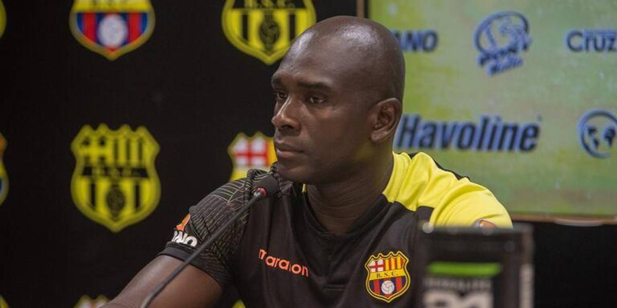 Castillo: El equipo viene con una seguidilla de partidos pero eso no quiere decir que estemos jugando mal, vamos a pelear hasta el final