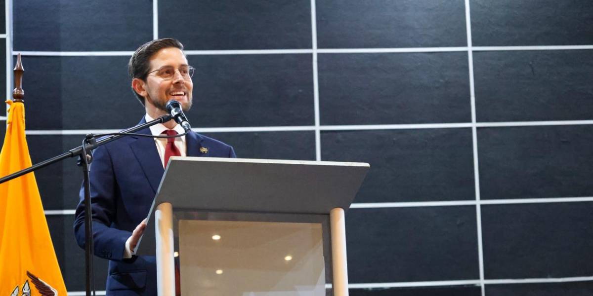 Guillermo Avellán renuncia a la gerencia del Banco Central