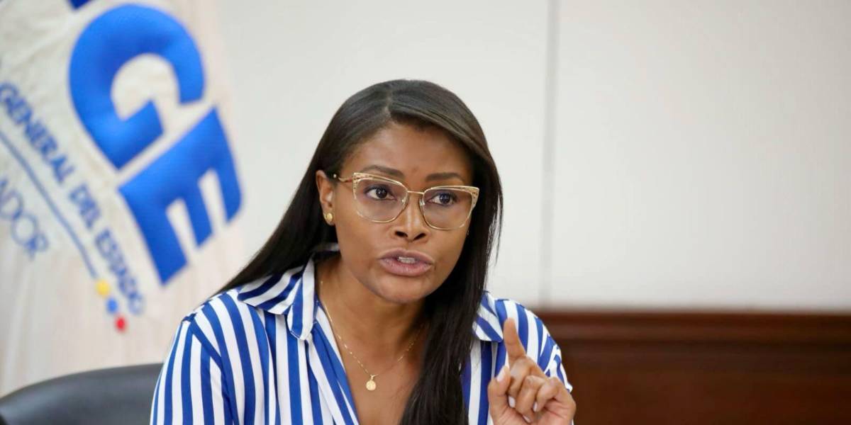 Caso Metástasis | Diana Salazar califica de racista a Rafael Correa, tras acusarla que está mencionada en los chats