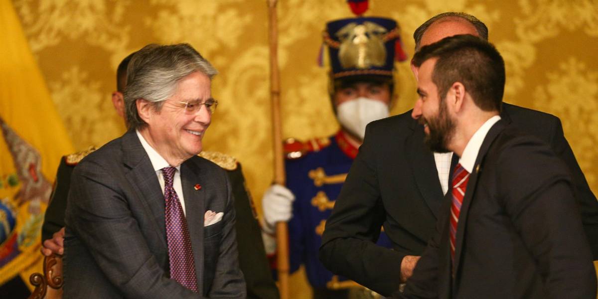 Ecuador firma con la CAF un convenio para acceder a beneficios de capitalización