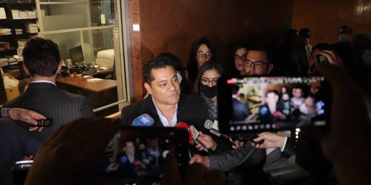 PSC y UNES presentaron denuncias contra Llori por incumplimiento de funciones