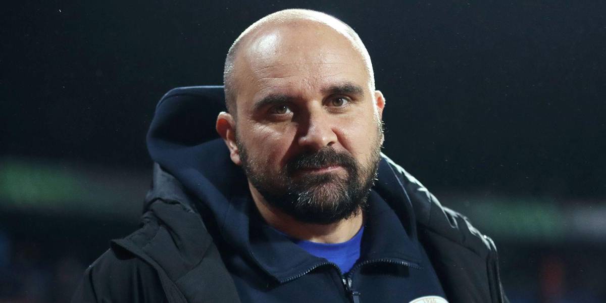 El entrenador Mladen Zizovic, de 44 años, murió a causa de un infarto en pleno partido