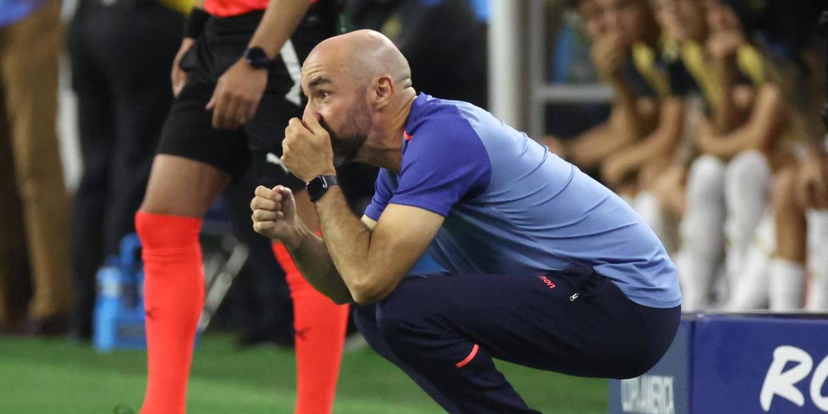 Los jugadores de la selección de Ecuador no se despidieron de Félix Sánchez Bas en las redes sociales