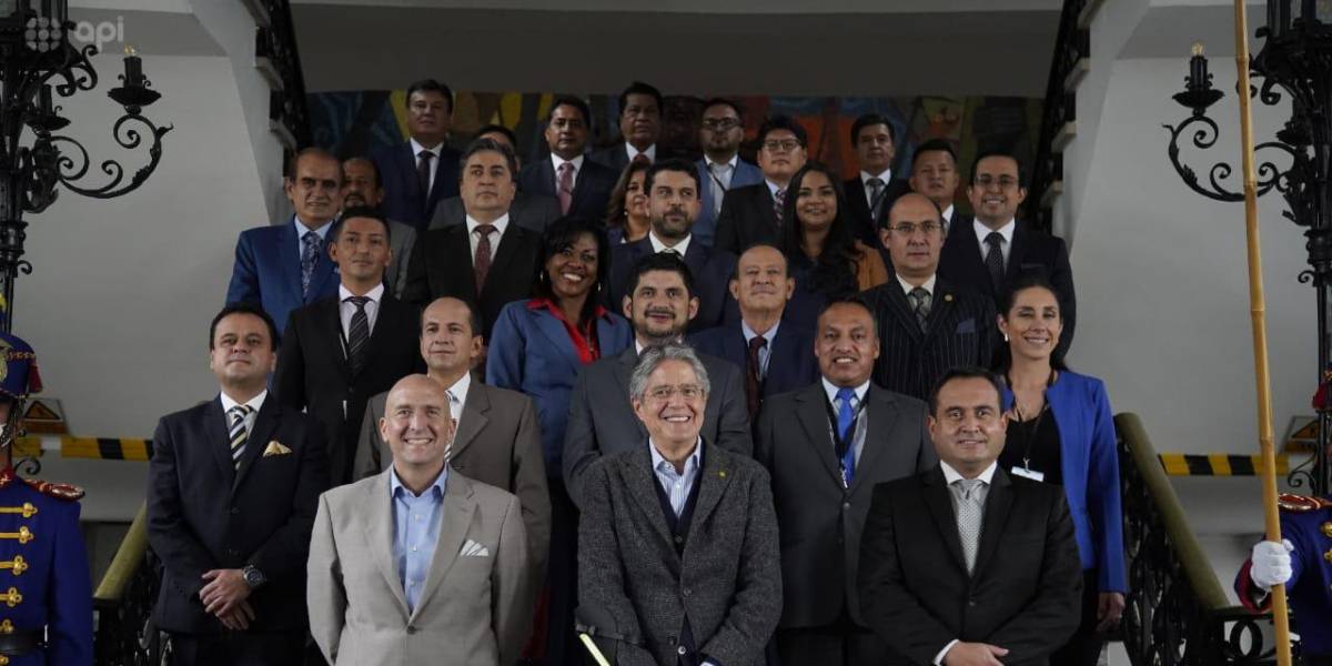 Lasso presentó oficialmente a todos los gobernadores provinciales