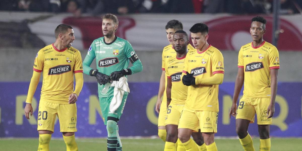 Triple fracaso de Barcelona en el último año de Alfaro Moreno: no hubo salto de calidad, sino un terrible adiós de Sudamericana