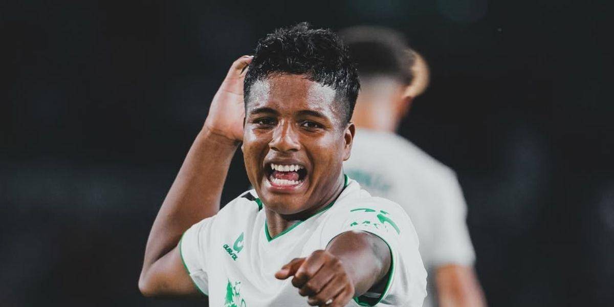 Jeremy Arévalo se suma a La Tri para los amistosos ante Canadá y Nueva Zelanda